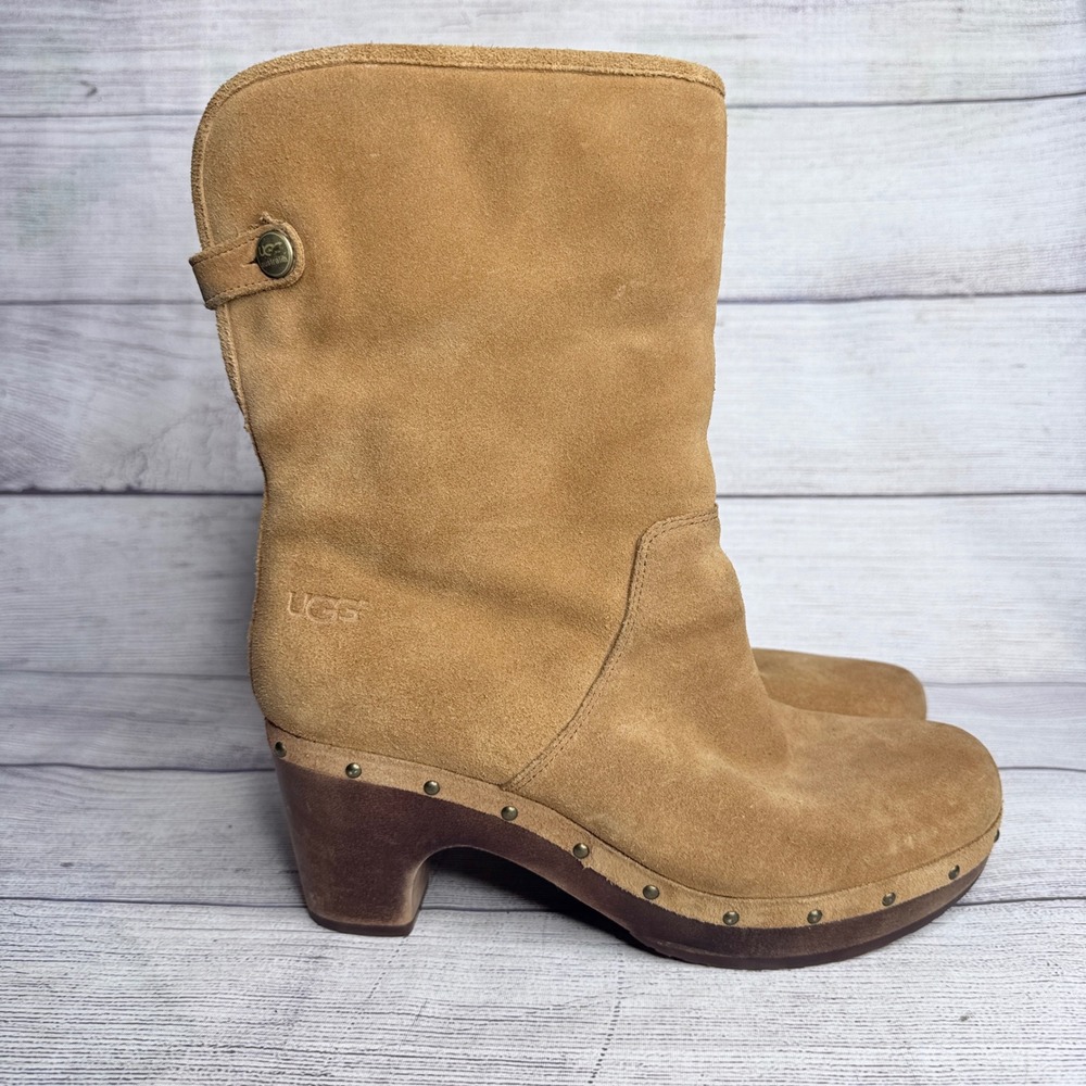 UGG Australia Lynnea 3204 Chestnut Suede Shearling Clog Boots size 8 Brass Studs
